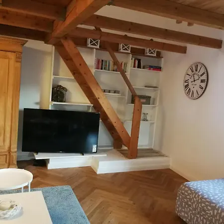Apartment Altstadt Oberstadt Haeuschen *